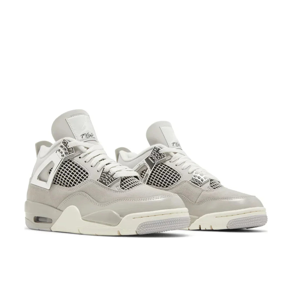 Jordan 4 Retro Frozen Moments