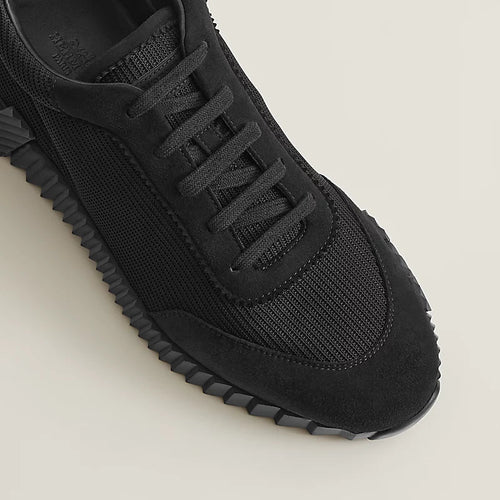 Bouncing sneaker