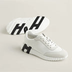 Bouncing sneaker