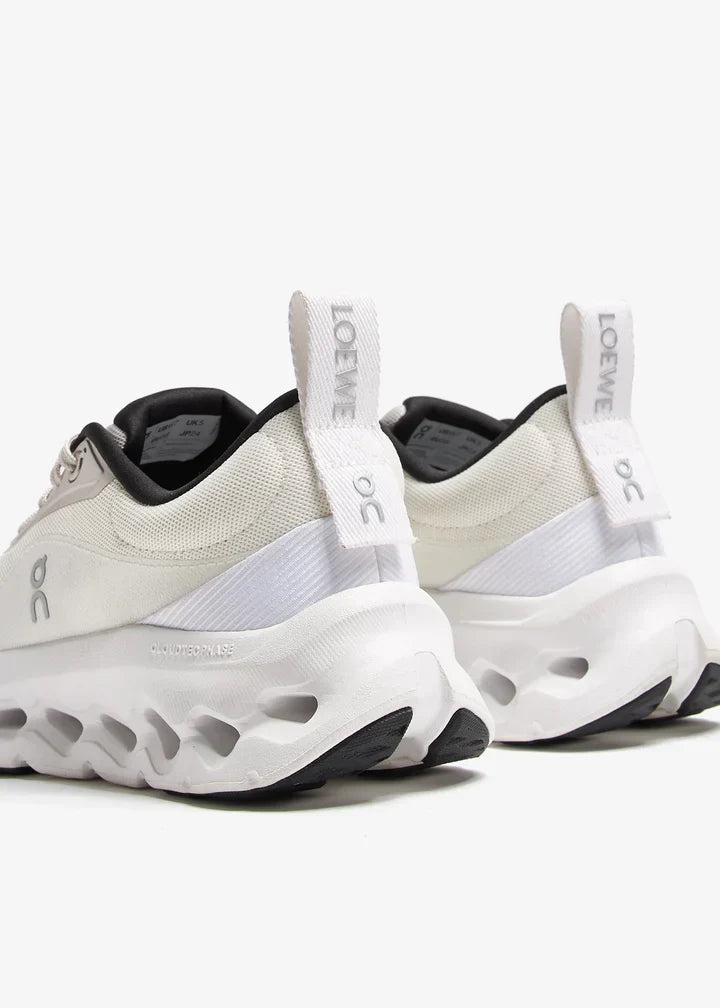 On Running Cloudtilt 2 LOEWE “Sand White”